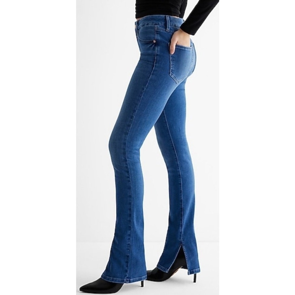Express Jeans Women's 14R Skyscraper Mid Rise Mediumโ Wash FlexX Split Hem